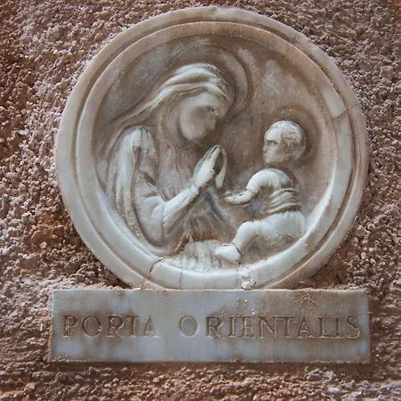 Porta Orientalis ונציה